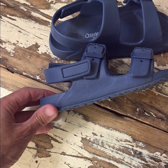 OshKosh B'gosh Blue Sandals with Arch Support and Waterproof Design - Picture 4 of 6
